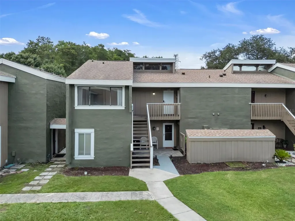 5850 Peregrine Avenue Orlando FL 32819