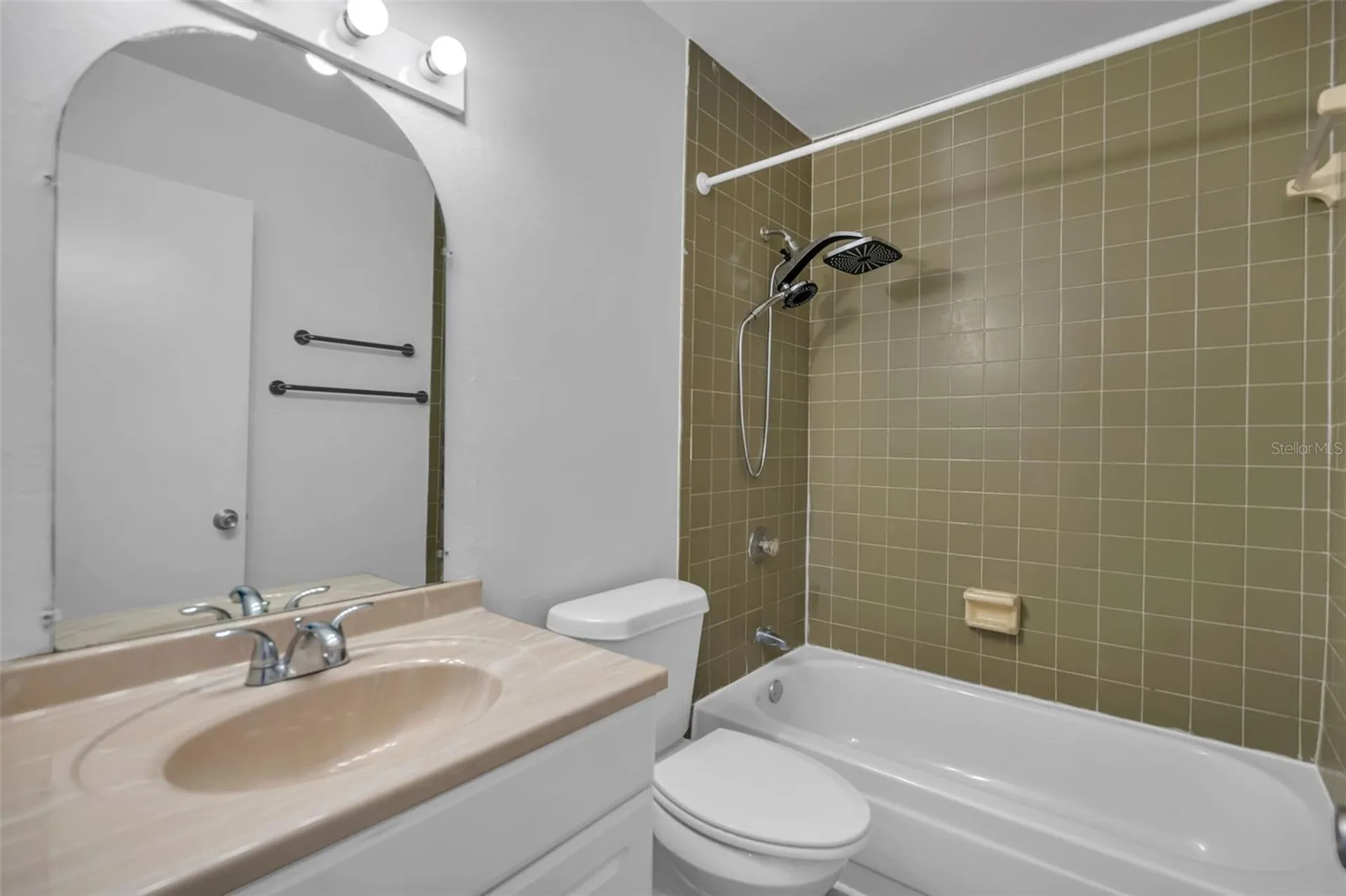 5850 Peregrine Avenue Orlando FL 32819