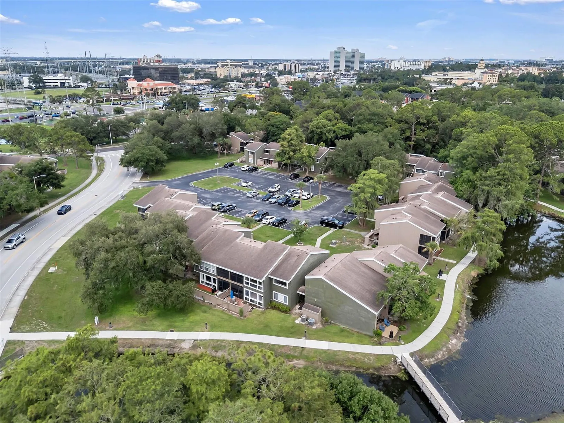 5850 Peregrine Avenue Orlando FL 32819