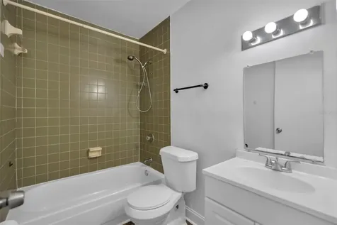 5850 Peregrine Avenue Orlando FL 32819
