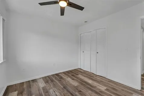 5850 Peregrine Avenue Orlando FL 32819
