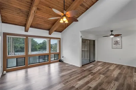 5850 Peregrine Avenue Orlando FL 32819