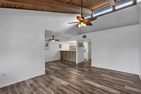 5850 Peregrine Avenue Orlando FL 32819