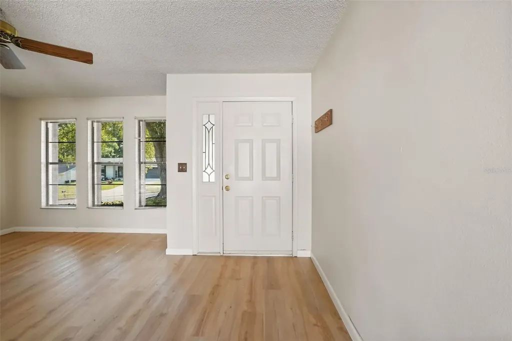 210 N Disston Avenue Clermont FL 34711