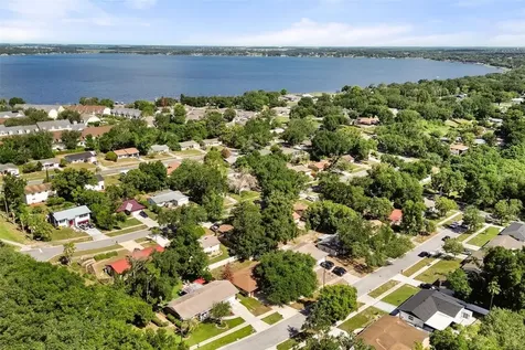 210 N Disston Avenue Clermont FL 34711