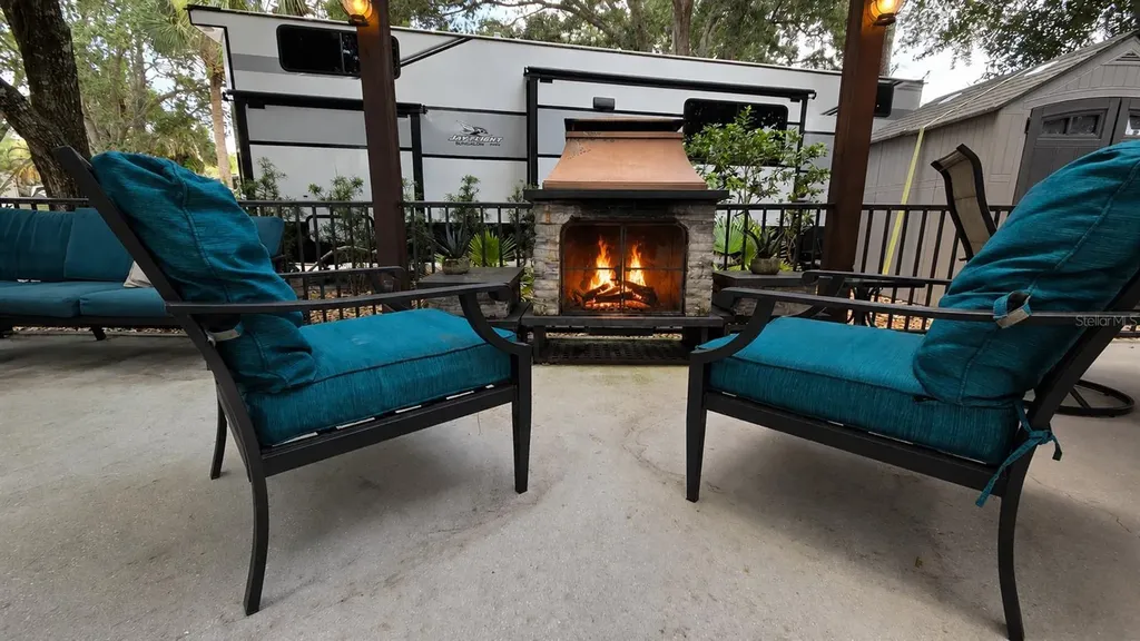 145 Horseshoe Bend River Ranch FL 33867