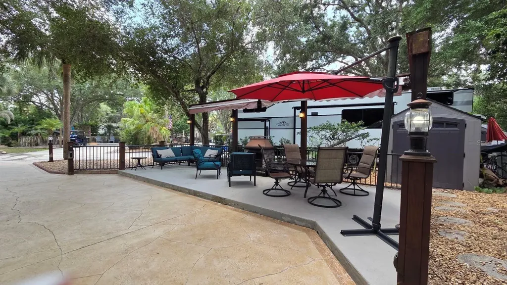 145 Horseshoe Bend River Ranch FL 33867