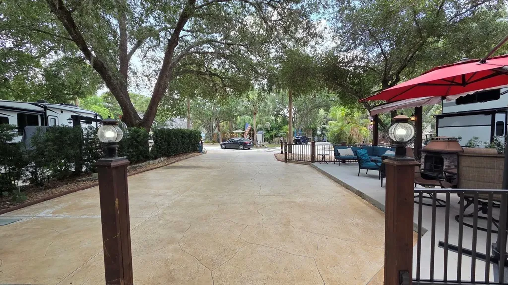 145 Horseshoe Bend River Ranch FL 33867