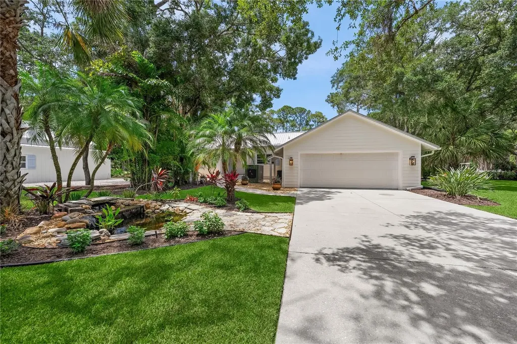 2810 Sarasota Golf Club Boulevard Sarasota FL 34240