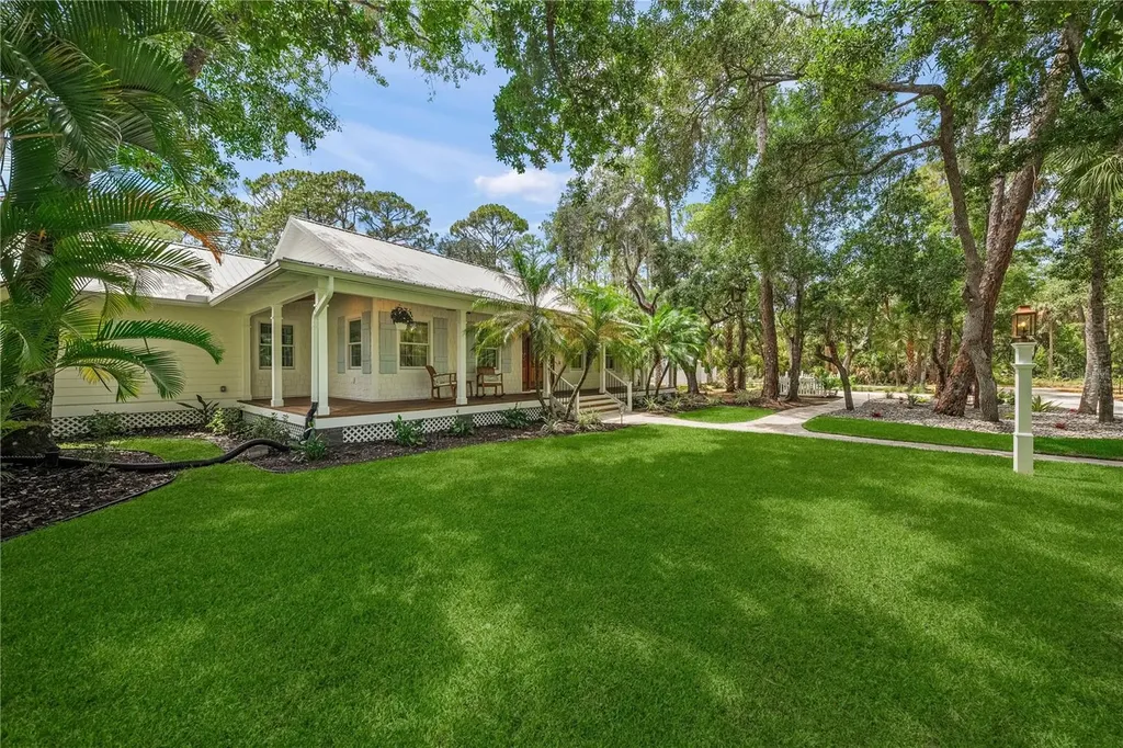 2810 Sarasota Golf Club Boulevard Sarasota FL 34240