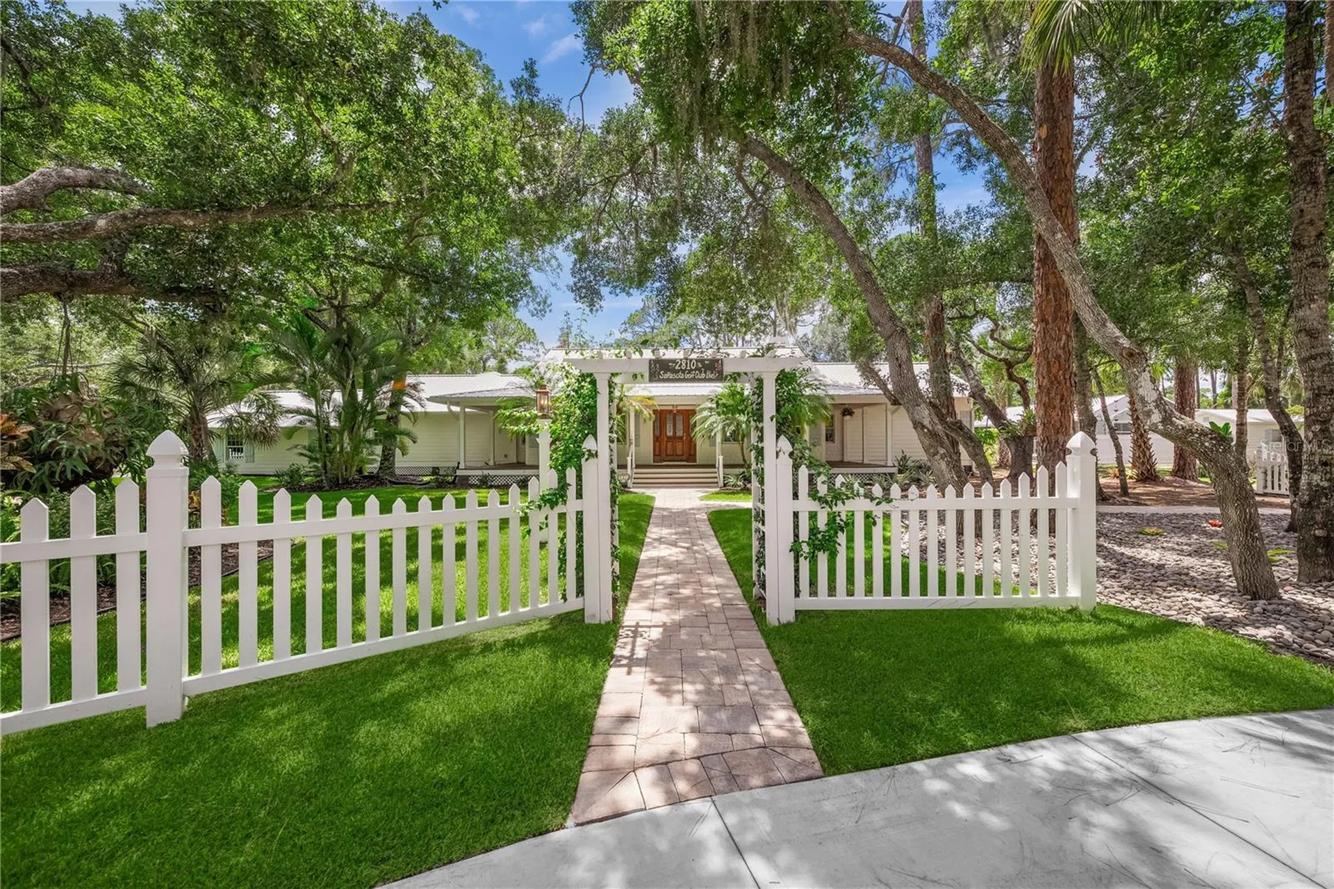 2810 Sarasota Golf Club Boulevard Sarasota FL 34240