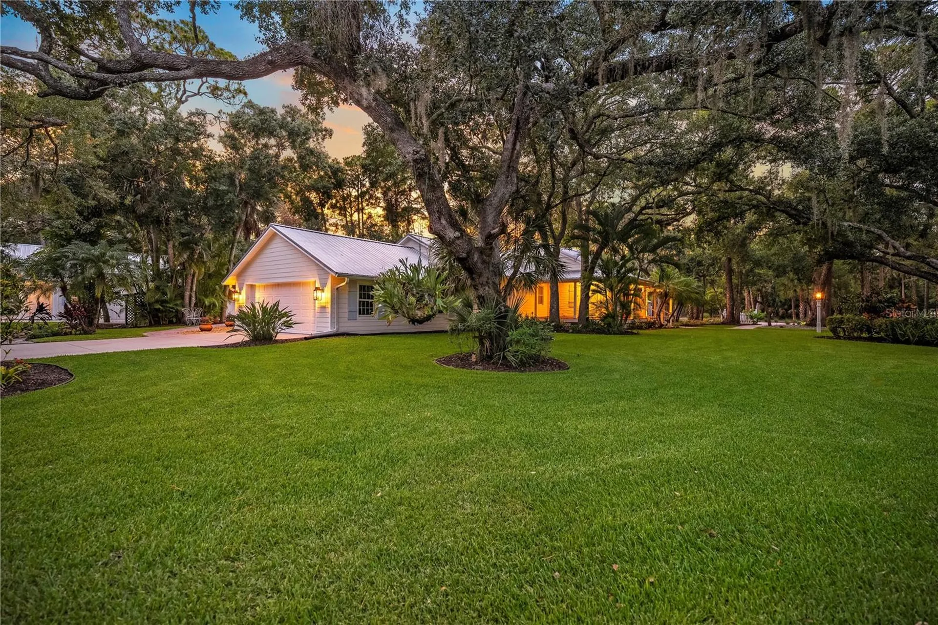 2810 Sarasota Golf Club Boulevard Sarasota FL 34240