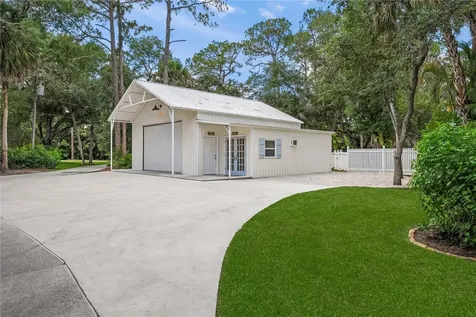 2810 Sarasota Golf Club Boulevard Sarasota FL 34240