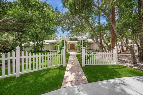 2810 Sarasota Golf Club Boulevard Sarasota FL 34240