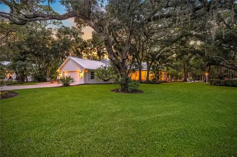 2810 Sarasota Golf Club Boulevard Sarasota FL 34240
