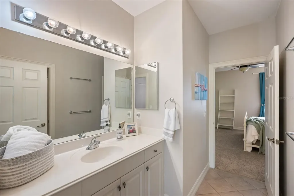 2293 Osprey Avenue Orlando FL 32814