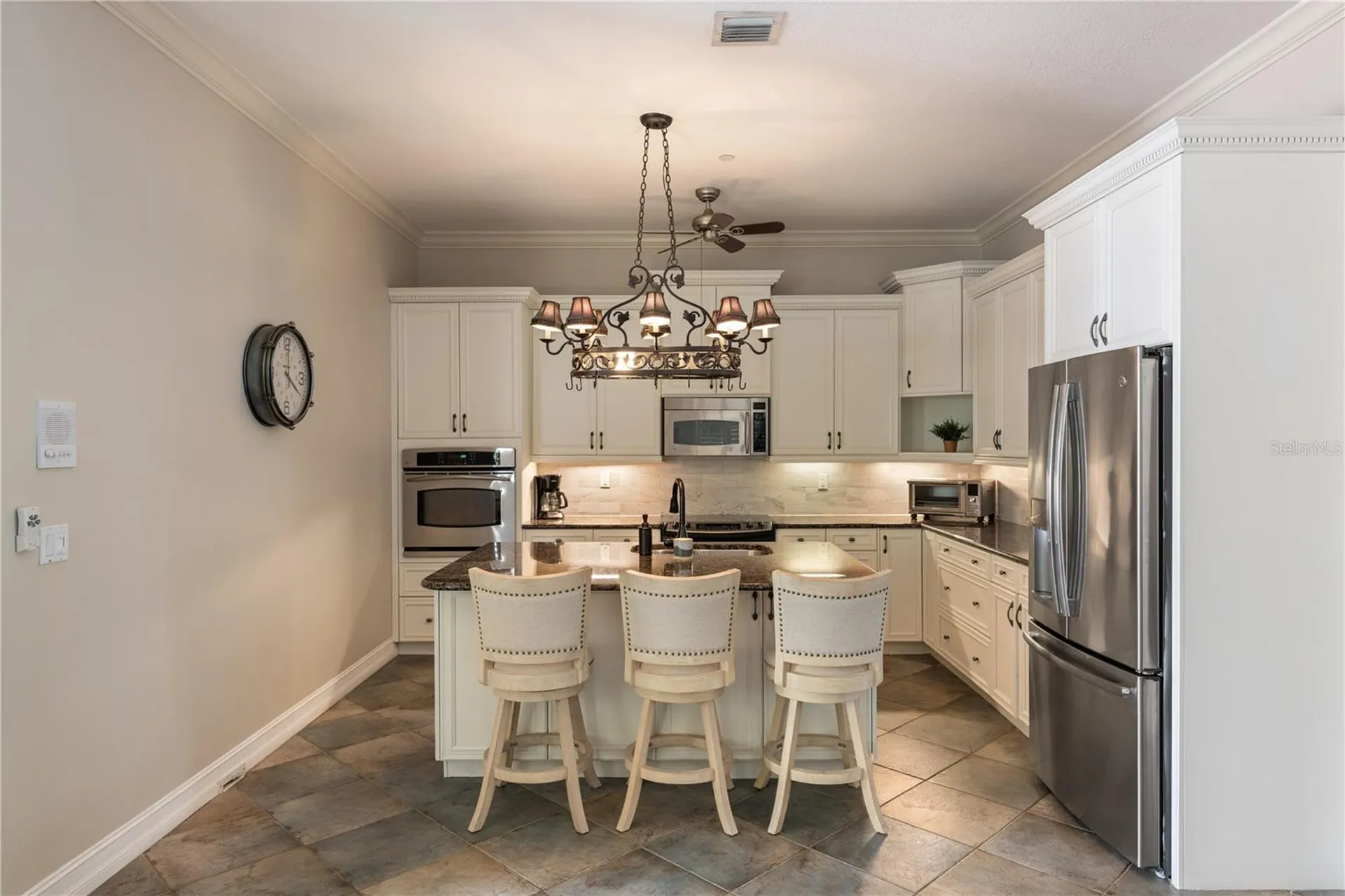 2293 Osprey Avenue Orlando FL 32814