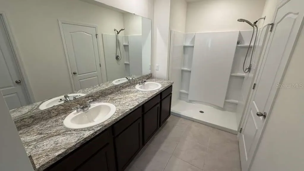 1511 Catbriar Way Davenport FL 33837