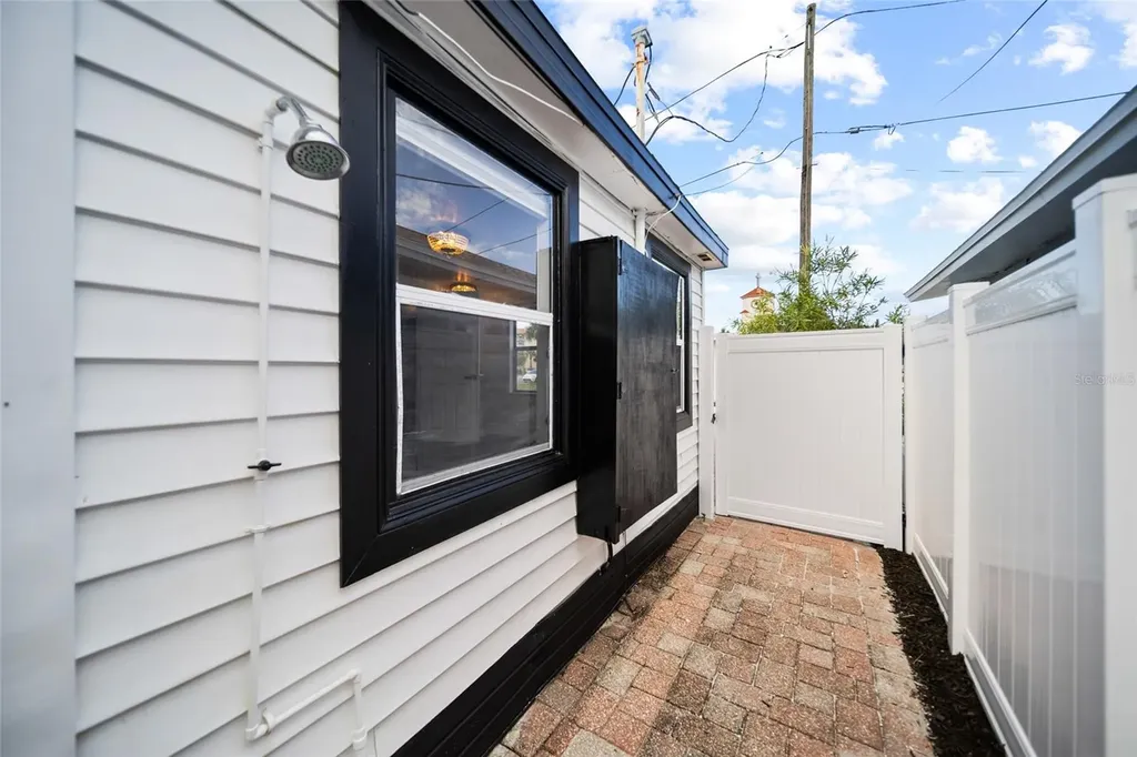 13707 Plymouth Street Madeira Beach FL 33708