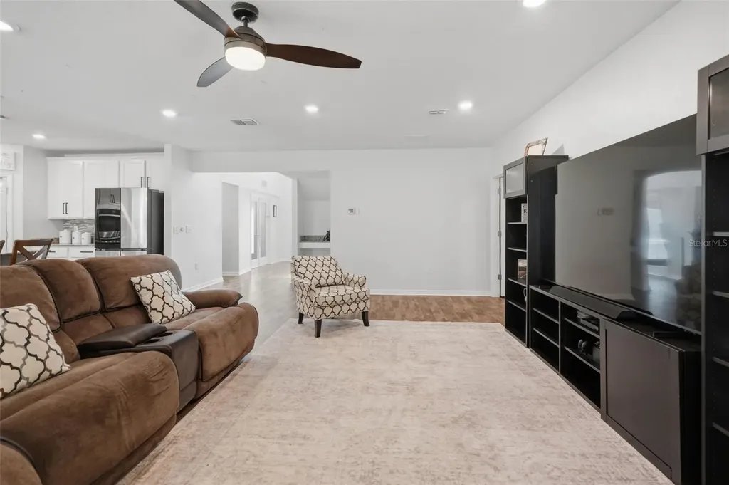 9025 Mazette Road Weeki Wachee FL 34613