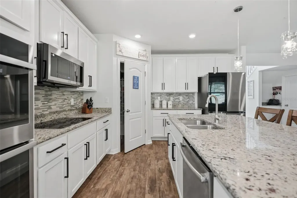 9025 Mazette Road Weeki Wachee FL 34613