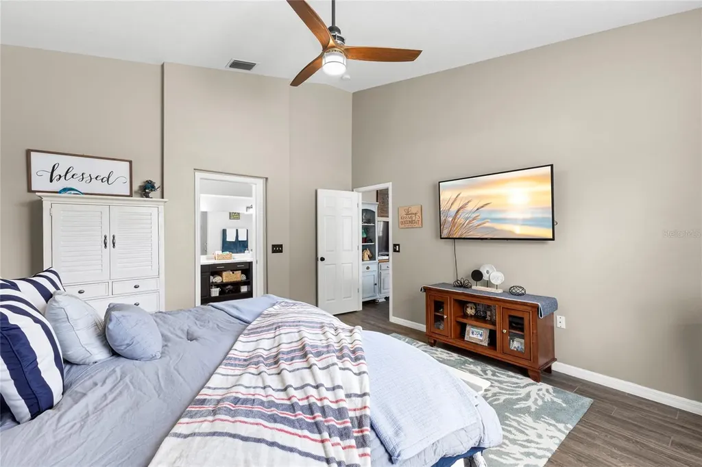 4038 Lithia Ridge Boulevard Valrico FL 33596