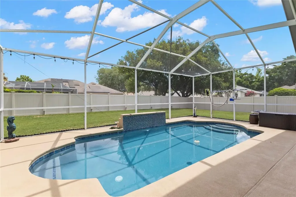 4038 Lithia Ridge Boulevard Valrico FL 33596