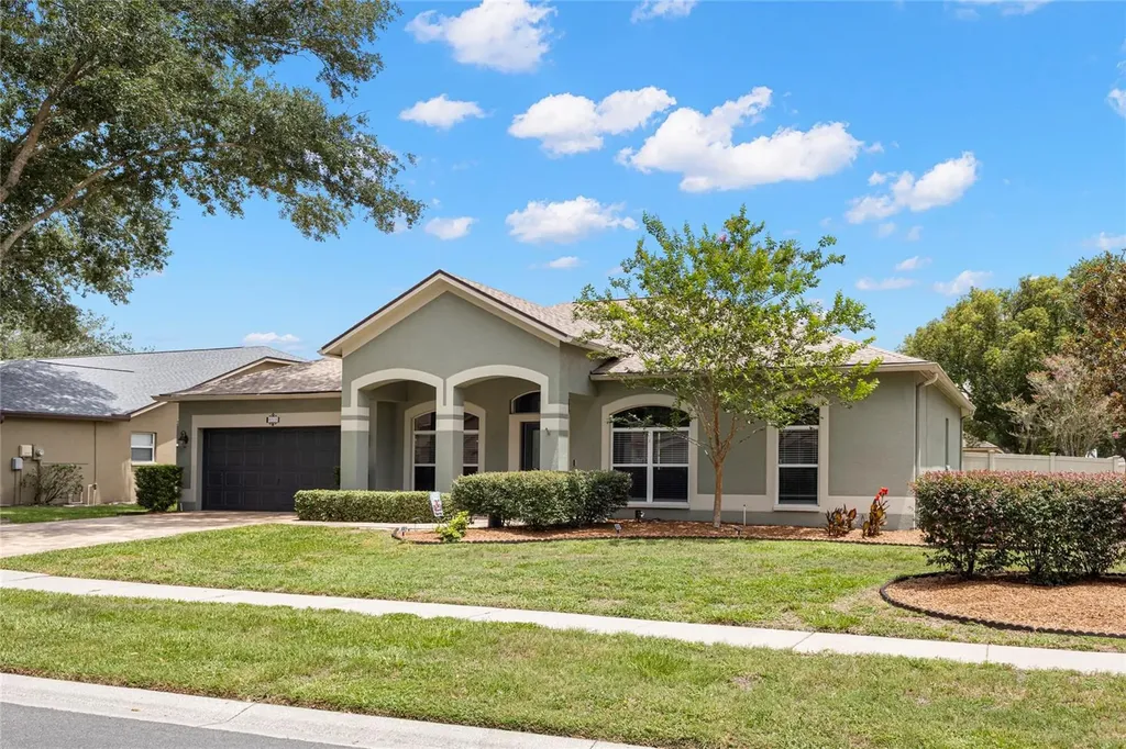 4038 Lithia Ridge Boulevard Valrico FL 33596