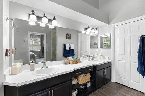 4038 Lithia Ridge Boulevard Valrico FL 33596