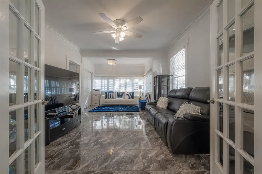 2921 W El Prado Boulevard Tampa FL 33629