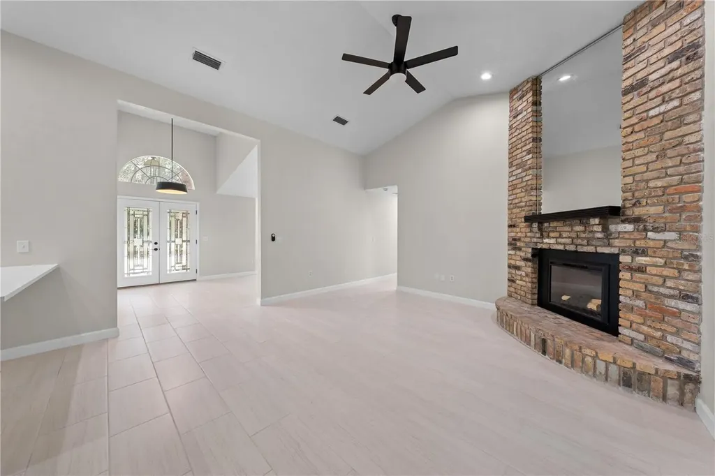 2082 Camelot Boulevard St Cloud FL 34772