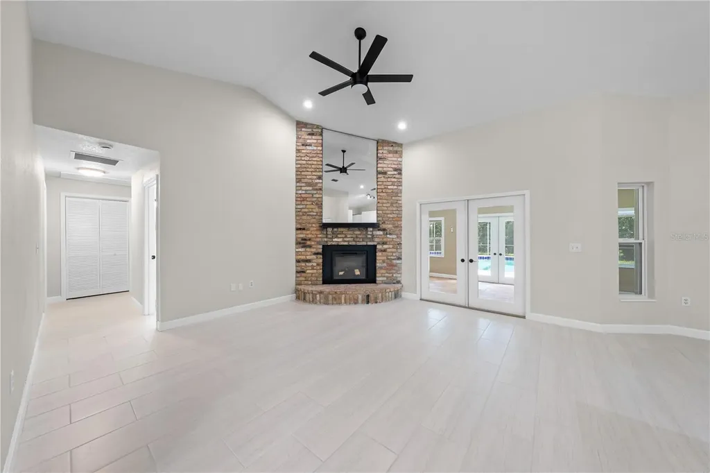 2082 Camelot Boulevard St Cloud FL 34772