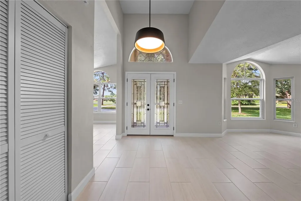 2082 Camelot Boulevard St Cloud FL 34772