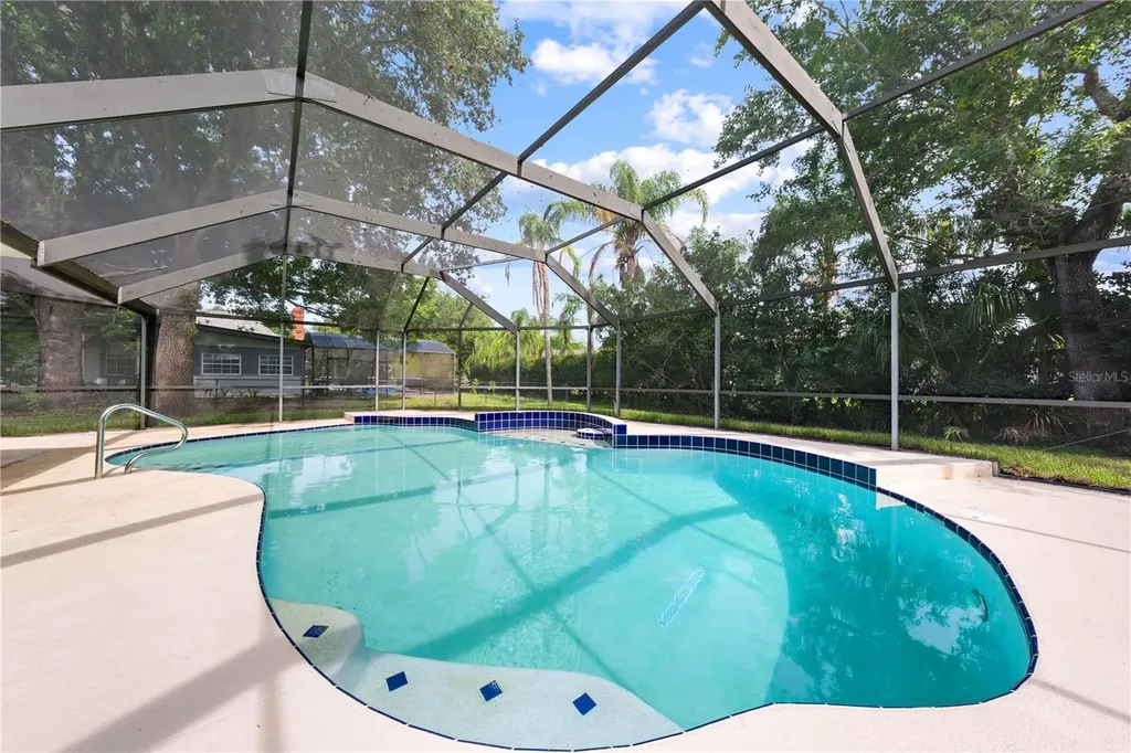 2082 Camelot Boulevard St Cloud FL 34772