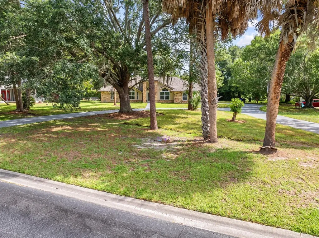 2082 Camelot Boulevard St Cloud FL 34772