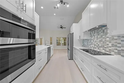 2082 Camelot Boulevard St Cloud FL 34772