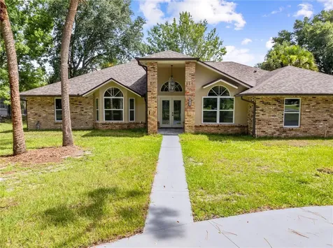 2082 Camelot Boulevard St Cloud FL 34772