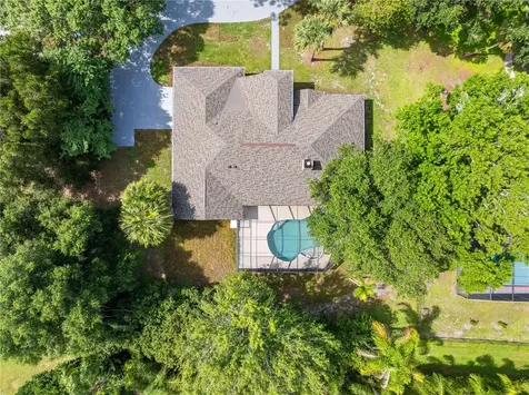 2082 Camelot Boulevard St Cloud FL 34772
