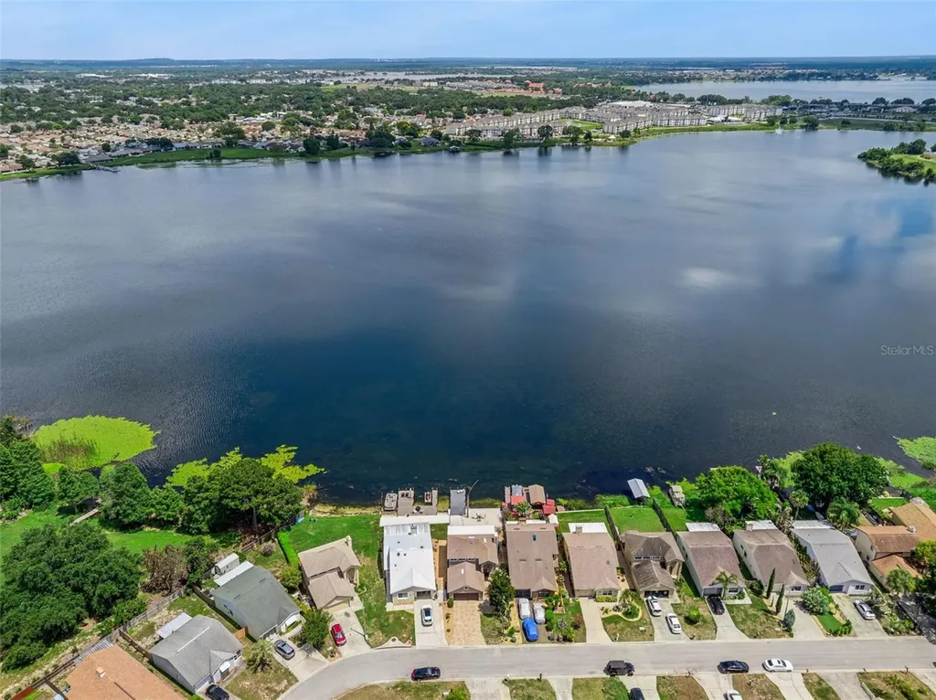 681 Lake Dexter Circle Winter Haven FL 33884