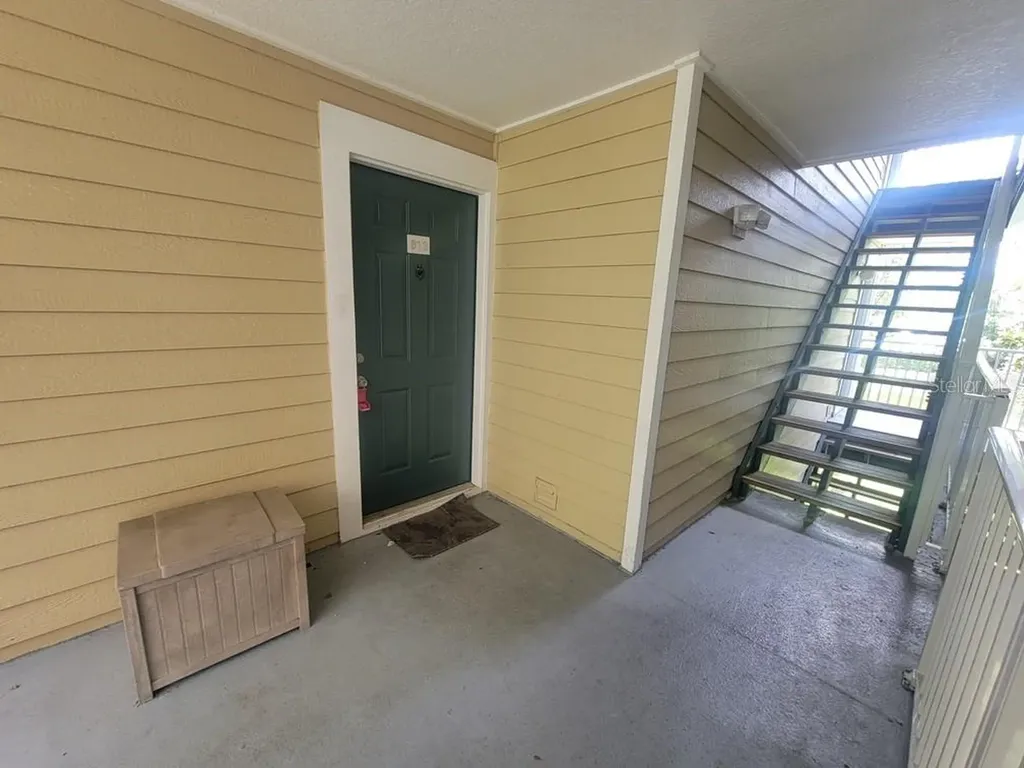 10024 Strafford Oak Court Tampa FL 33624