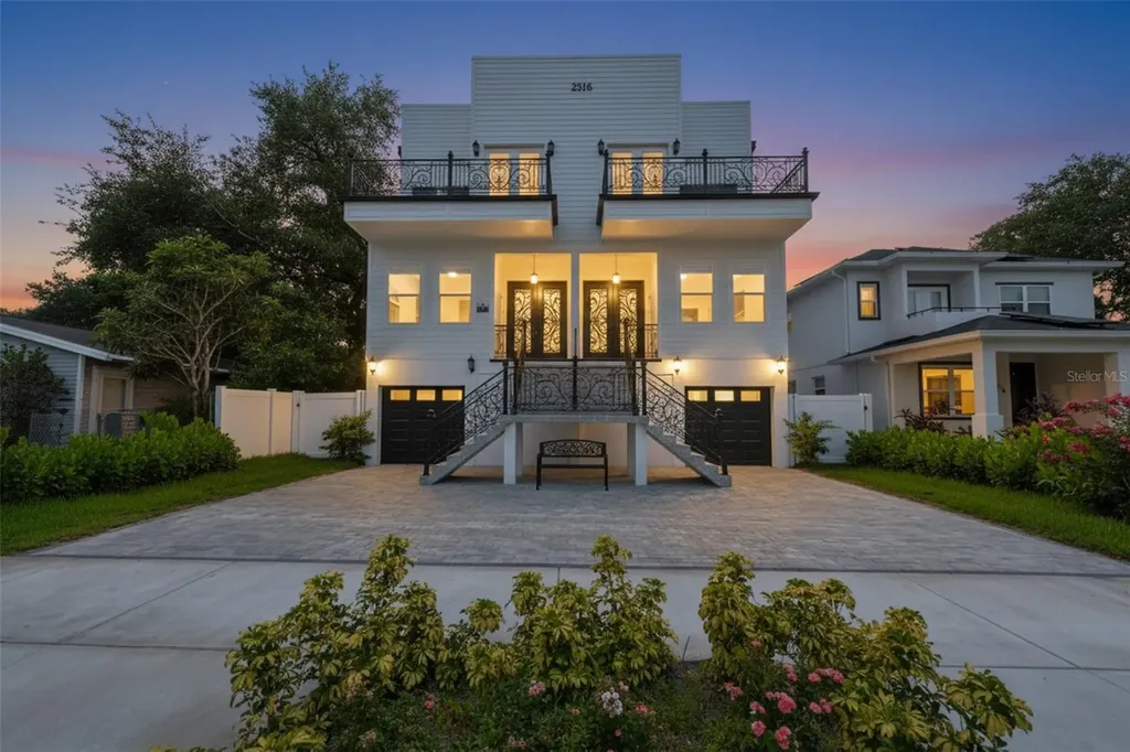 2816 Corrine Street Tampa FL 33605