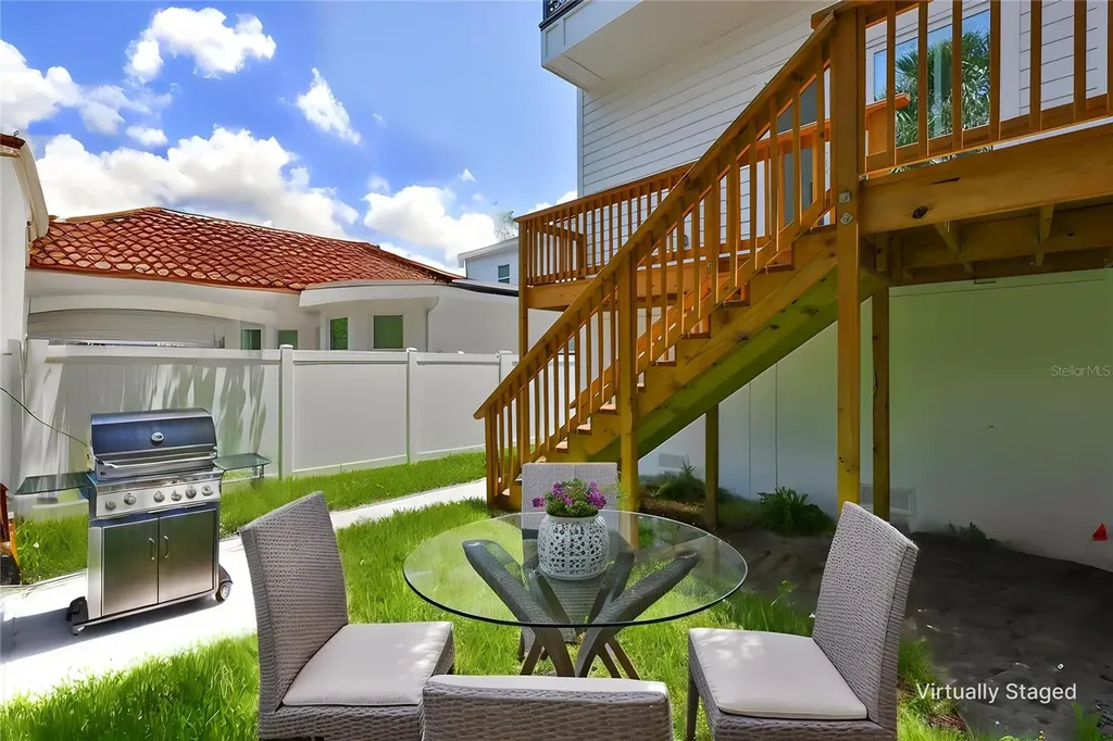 2816 Corrine Street Tampa FL 33605