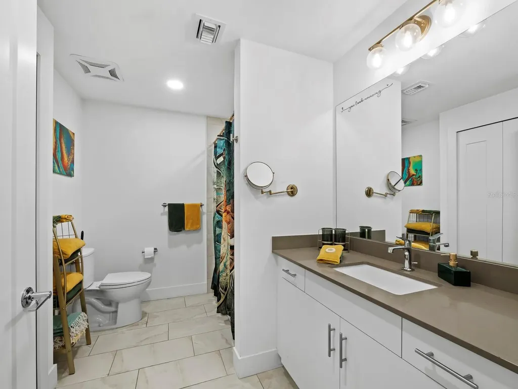 1703 N Tamiami Trail Sarasota FL 34234