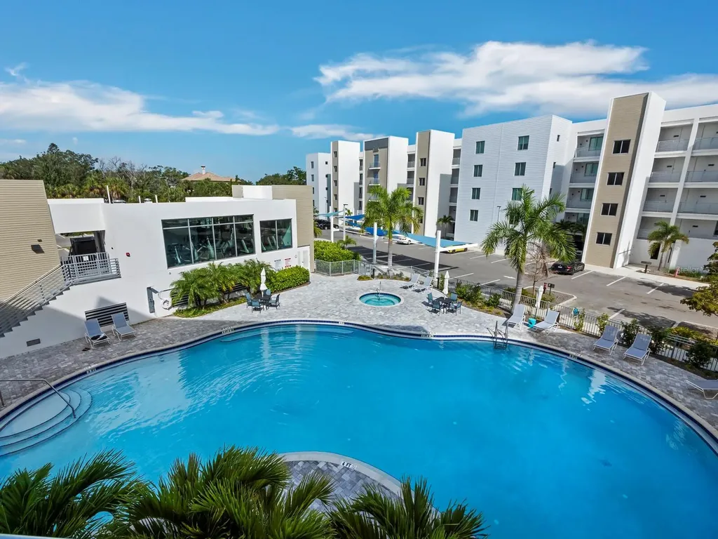 1703 N Tamiami Trail Sarasota FL 34234