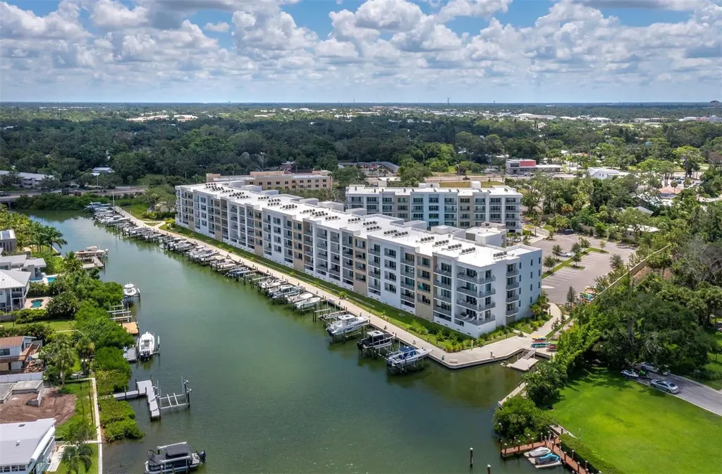 1703 N Tamiami Trail Sarasota FL 34234
