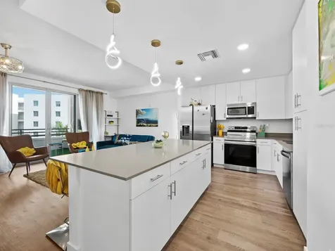 1703 N Tamiami Trail Sarasota FL 34234