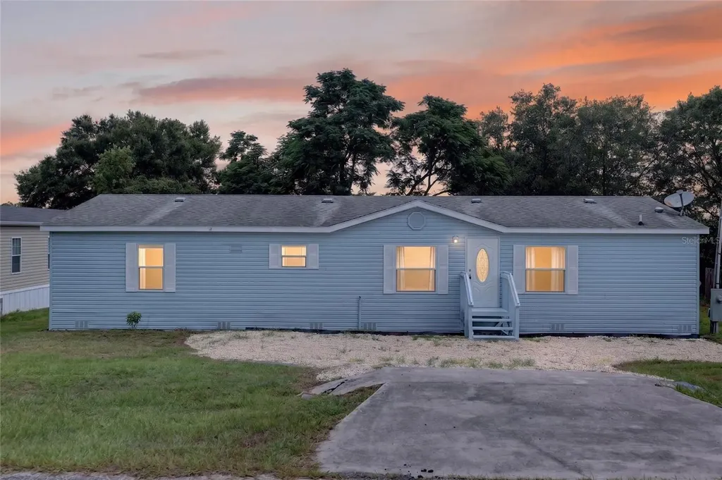 225 Skyline Drive Lady Lake FL 32159