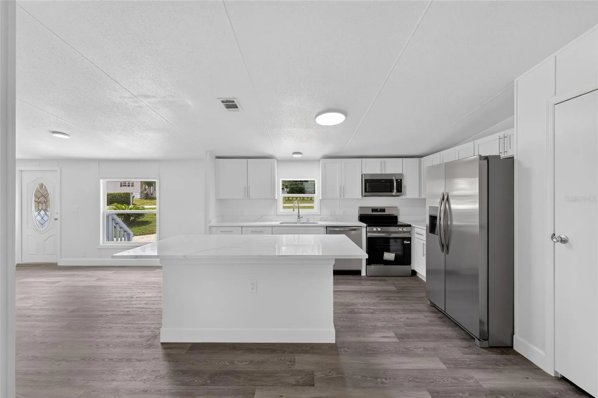 225 Skyline Drive Lady Lake FL 32159