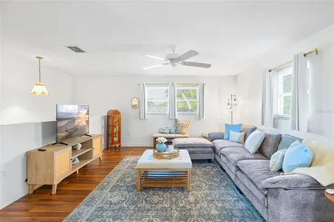 727 47th Street W Palmetto FL 34221