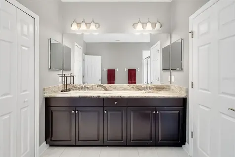 4968 Oarsman Court Sarasota FL 34243